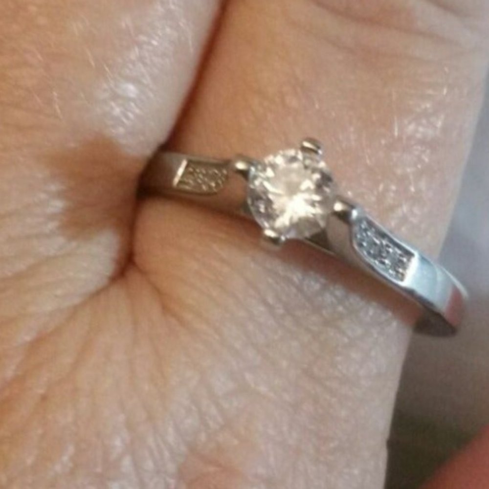 Sterling Silver Cz Solitaire Ring